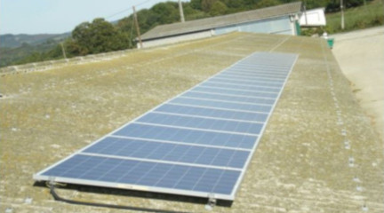 Granja-Alicia-Lebón-5kW-España.jpg
